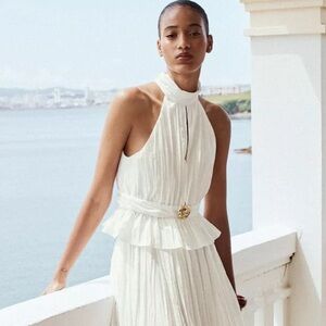 Zara NWT pleated halter top 0387/077